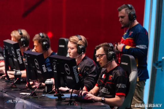 做好准备，是时候迎接季中冠军赛版本的到来了！自5月2日开始，13支来自全球各地的顶尖战队将汇聚一堂，在13.8版本中争夺季中冠军赛的冠军